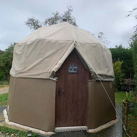 Le Dome Du Bonheur Campsite