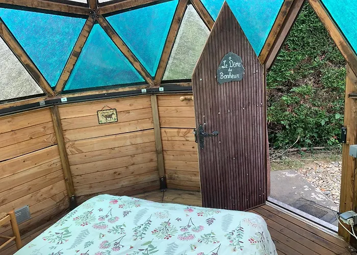 Le Dome Du Bonheur Camping *